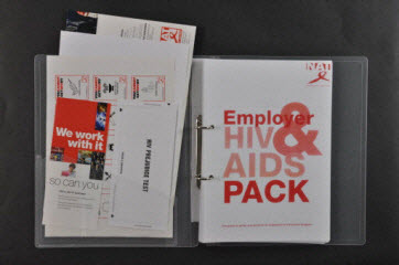 ENVELOPPE - Employer HIV & AIDS pack (Pack sur le VIH/sida pour les employeurs)