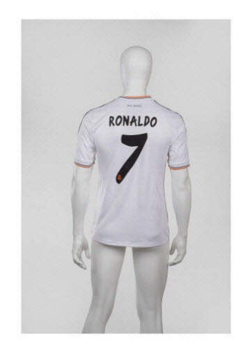 maillot de sport - Maillot porté par Cristiano Ronaldo avec le Real Madrid lors de la saison 2013/2014 de la Liga espagnole